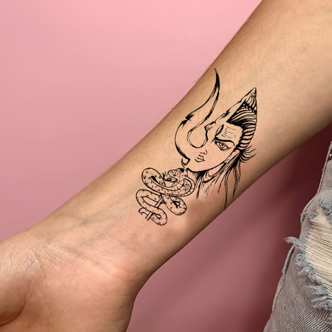 Shiva font tattoo design | Shiva tattoo design, Tattoo fonts, Tattoo designs